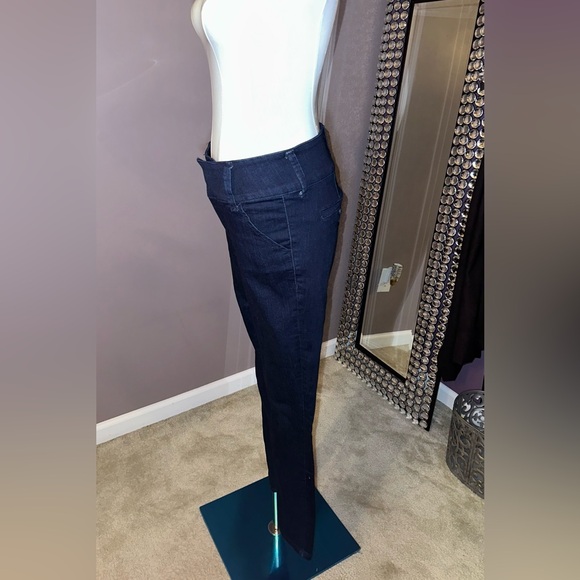 Express High Rise Jeans - Picture 2 of 7